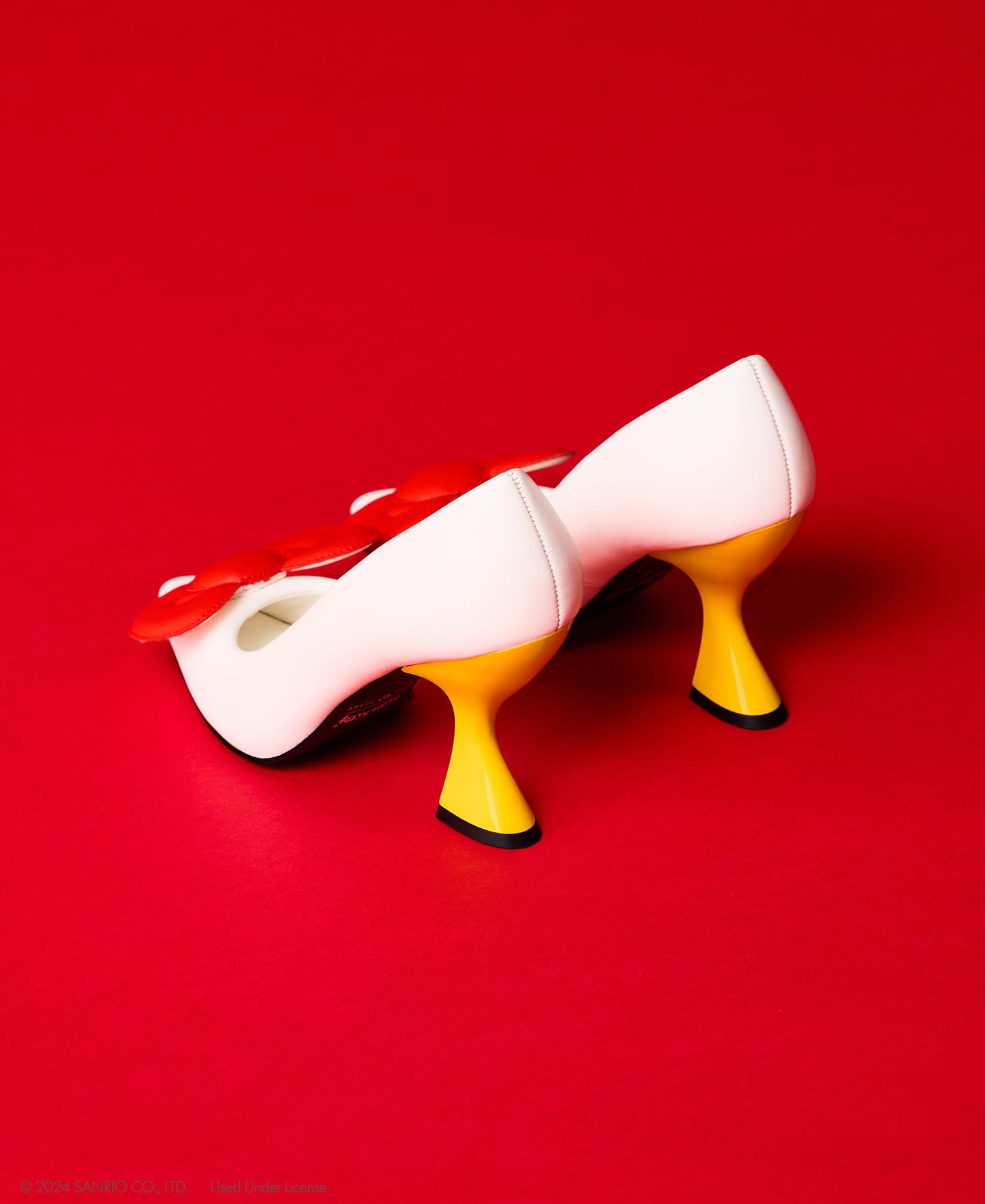 THE HELLO KITTY ® BOW HEEL