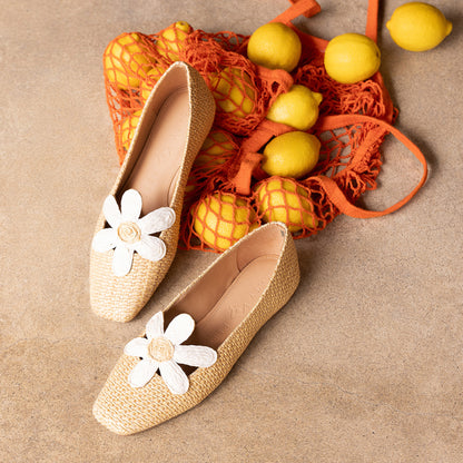 THE EVIE DAISY FLAT