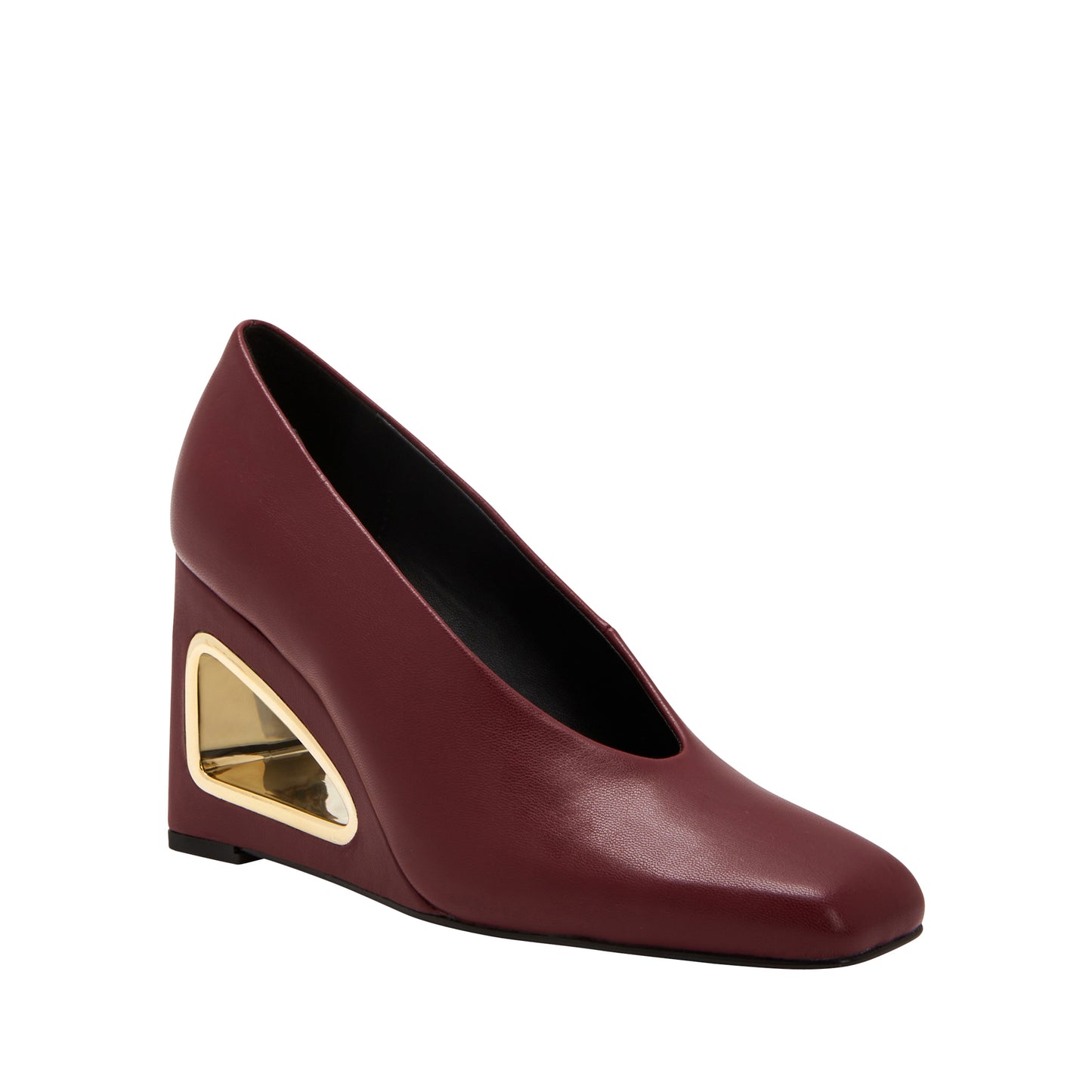 THE HOLLOW WEDGE PUMP in cranberry