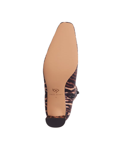THE WANDERERING BOOTIE