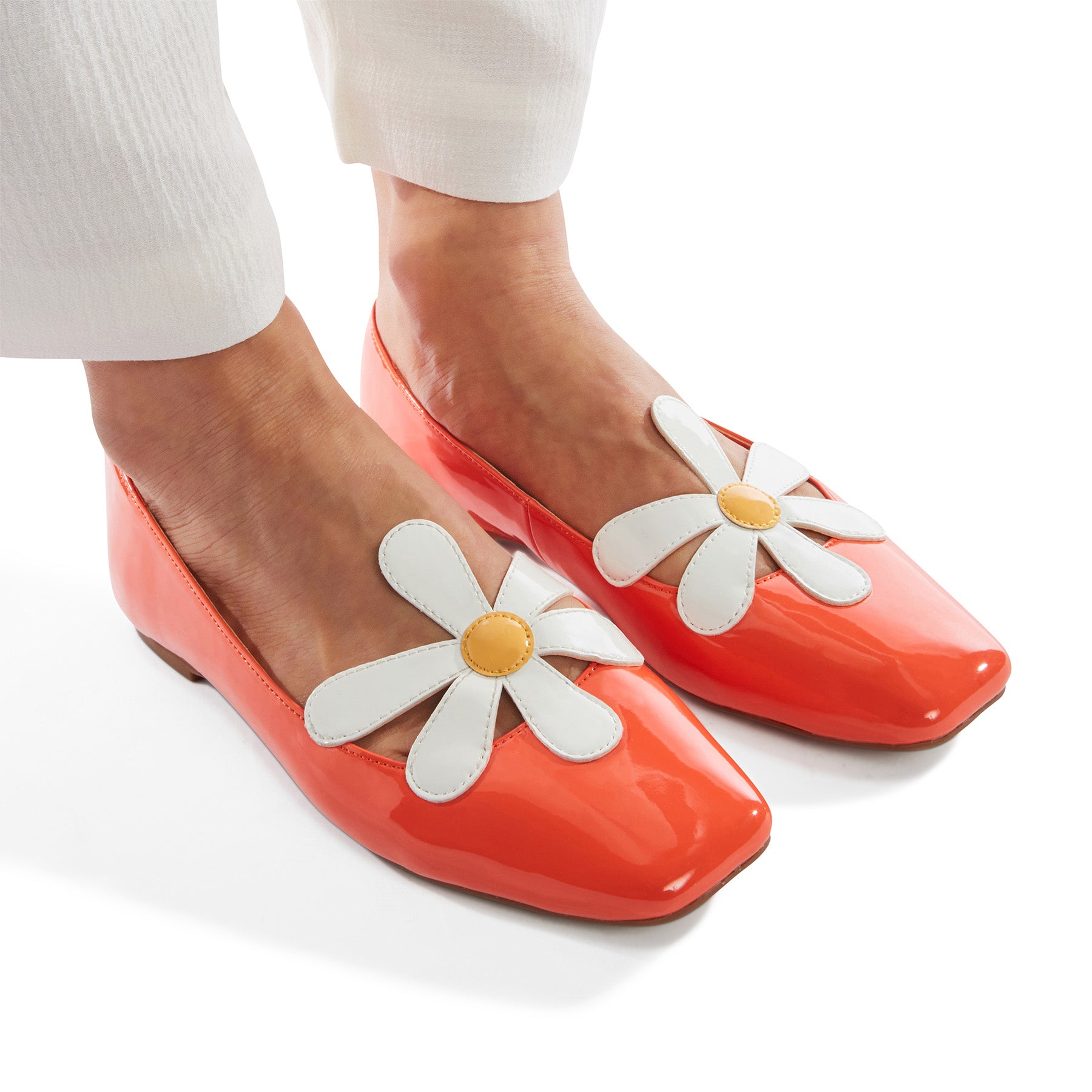 The Evie Daisy Flat – Katy Perry Collections