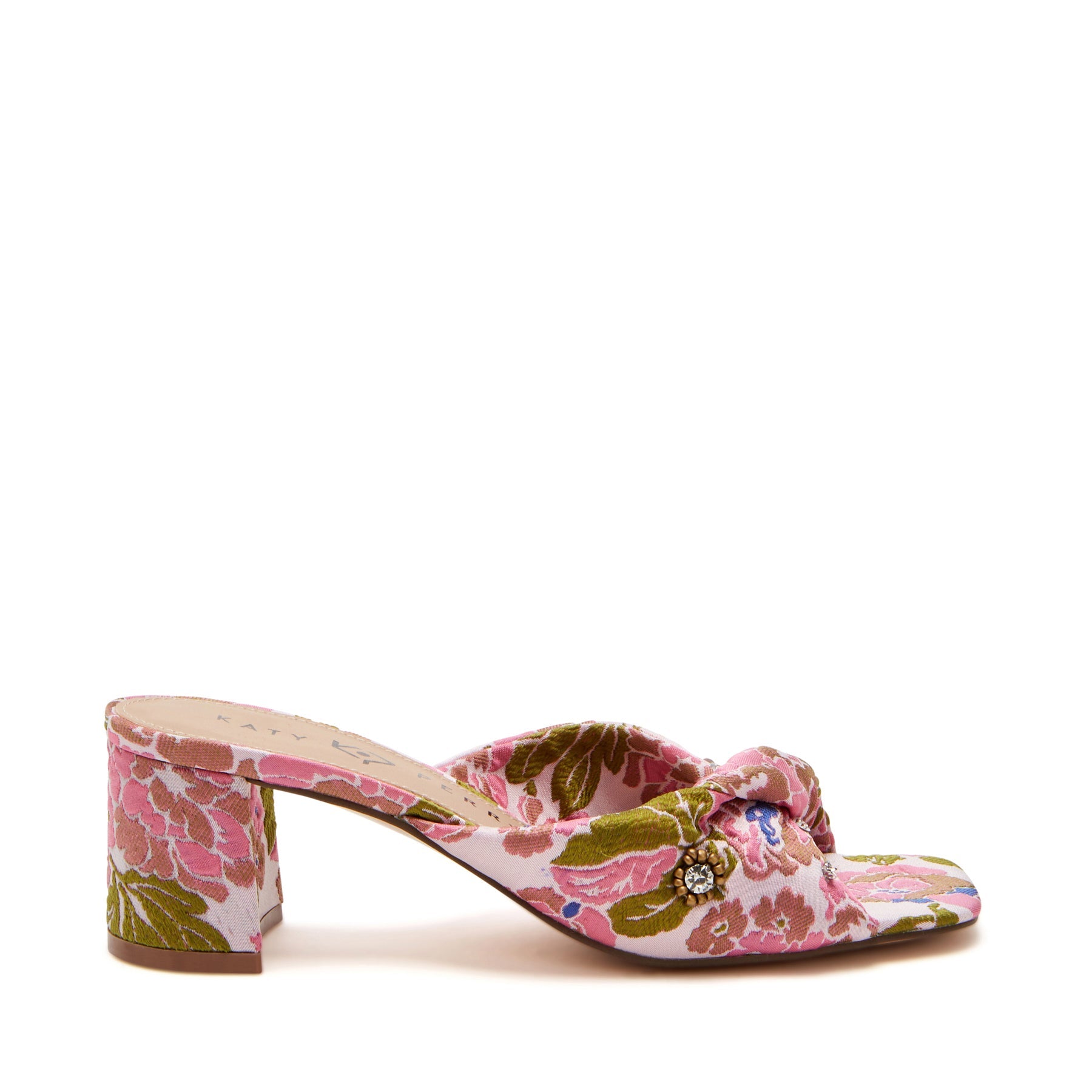 Ladies Light Pink Floral Flat Sandals at Rs 395/pair in Mumbai | ID:  14750731930